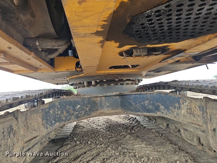 image for item DS4636 2017 John Deere 350G LC excavator