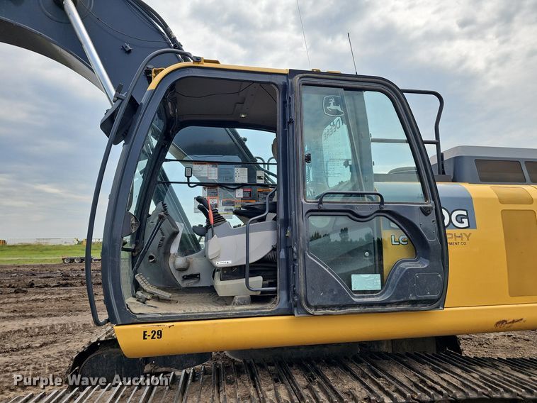 image for item DS4636 2017 John Deere 350G LC excavator