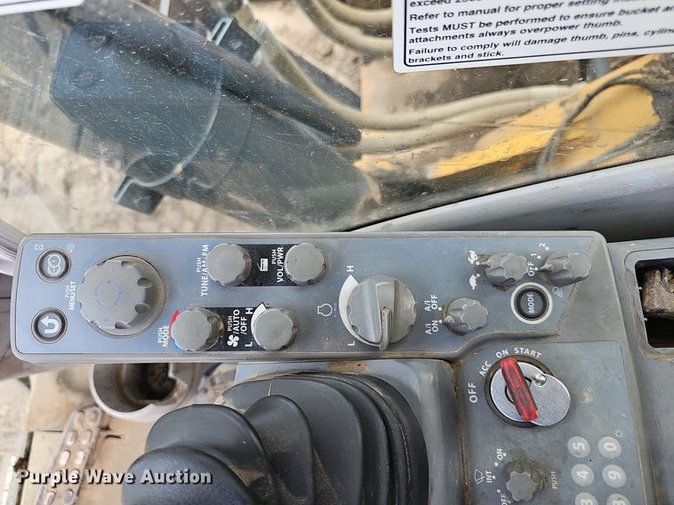 image for item DS4636 2017 John Deere 350G LC excavator