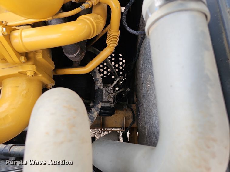 image for item DS4636 2017 John Deere 350G LC excavator