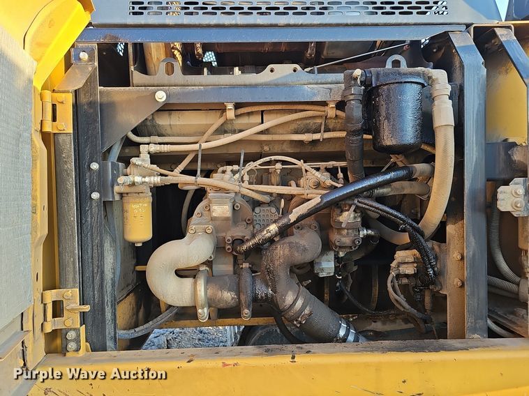 image for item DS4636 2017 John Deere 350G LC excavator