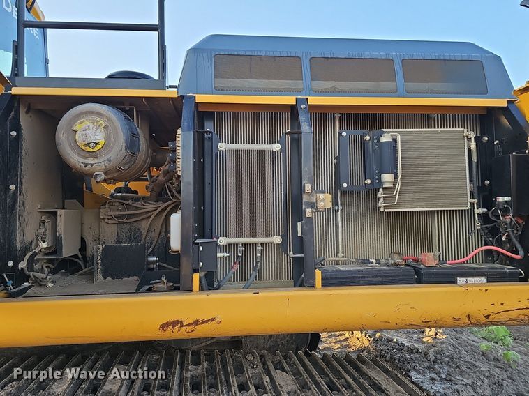 image for item DS4636 2017 John Deere 350G LC excavator