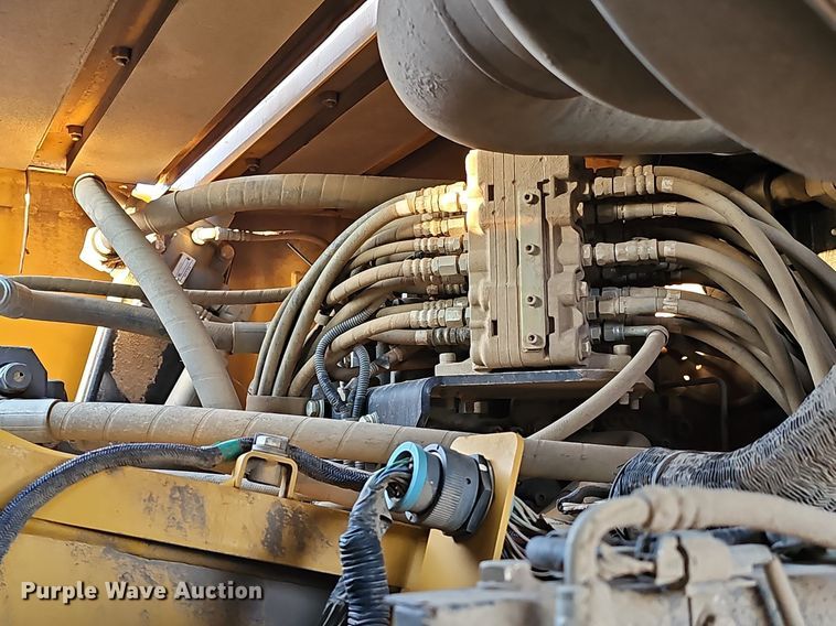 image for item DS4636 2017 John Deere 350G LC excavator