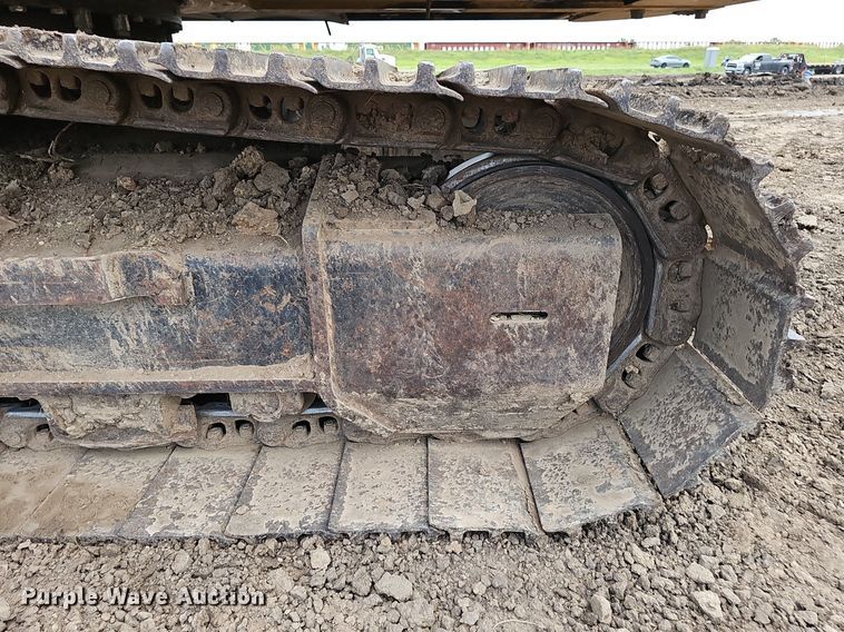 image for item DS4636 2017 John Deere 350G LC excavator