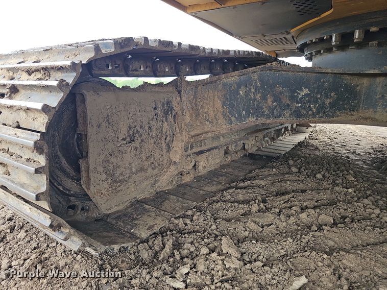 image for item DS4636 2017 John Deere 350G LC excavator