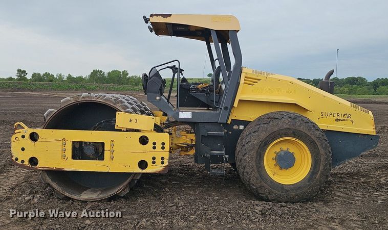 image for item DS4637 2011 Bomag BW 211D-40 single drum vibratory roller