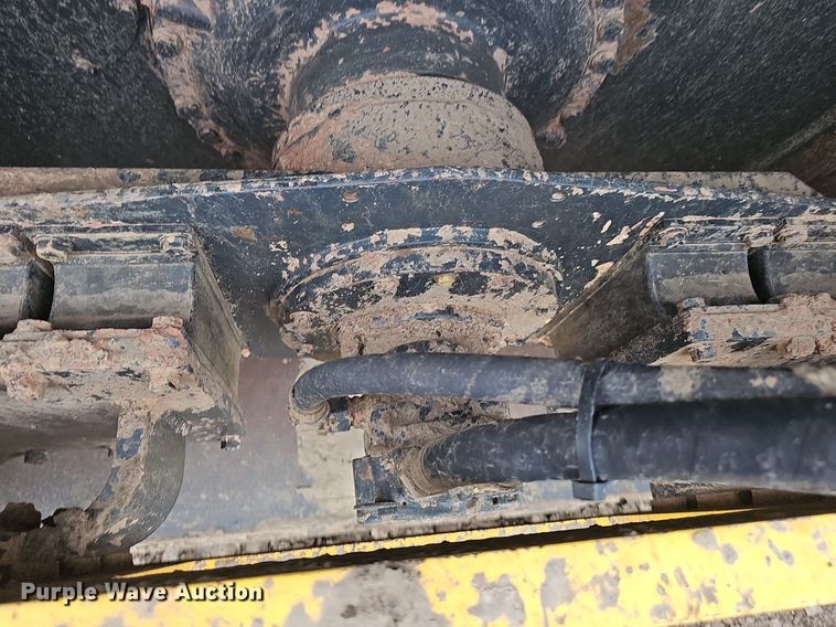 image for item DS4637 2011 Bomag BW 211D-40 single drum vibratory roller