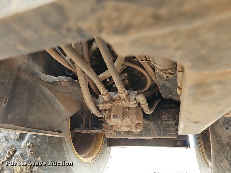 image for item DS4637 2011 Bomag BW 211D-40 single drum vibratory roller