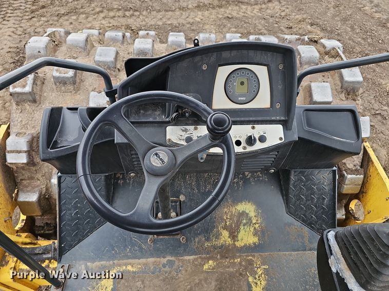 image for item DS4637 2011 Bomag BW 211D-40 single drum vibratory roller