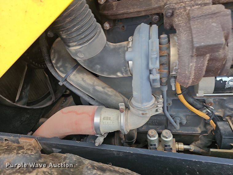 image for item DS4637 2011 Bomag BW 211D-40 single drum vibratory roller