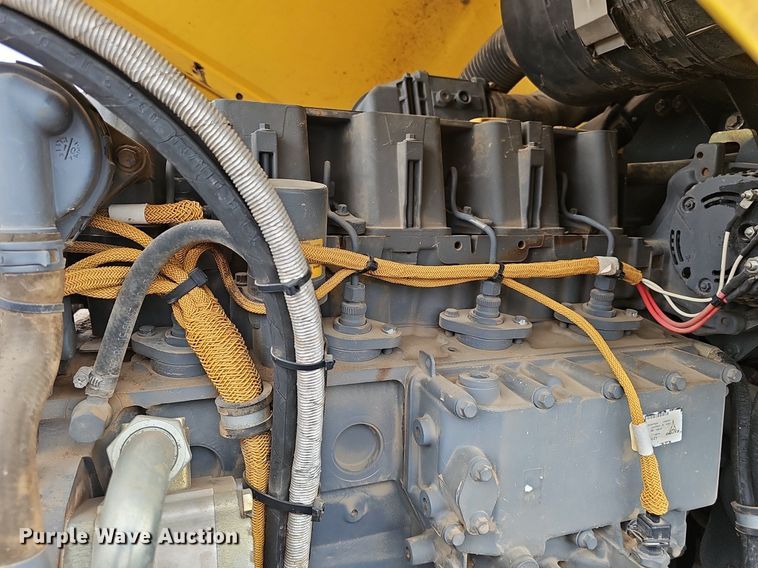 image for item DS4637 2011 Bomag BW 211D-40 single drum vibratory roller