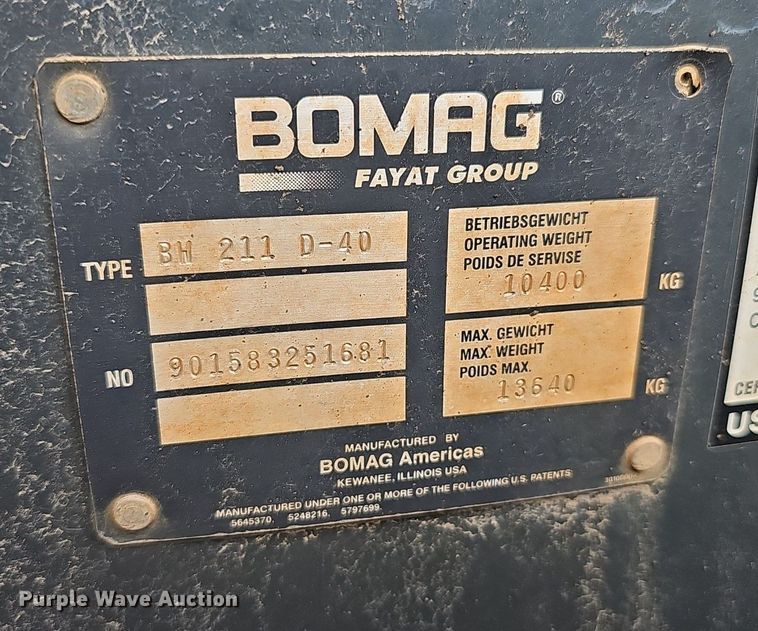 image for item DS4637 2011 Bomag BW 211D-40 single drum vibratory roller