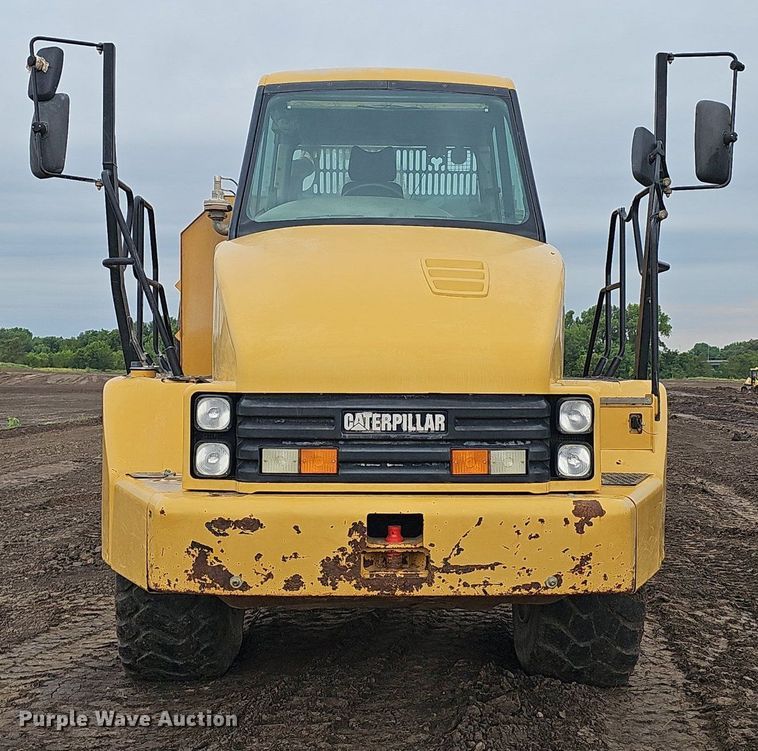 image for item DS4638 2012 Caterpillar 730 articulated water wagon