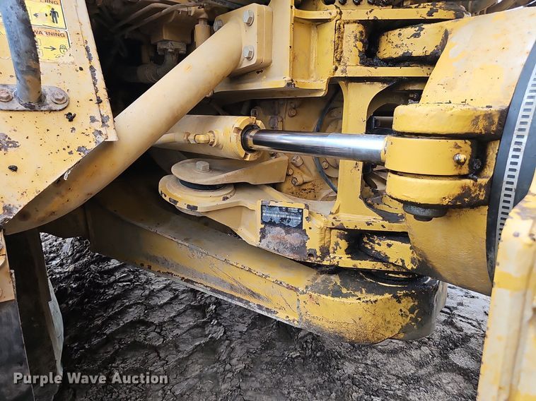 image for item DS4638 2012 Caterpillar 730 articulated water wagon