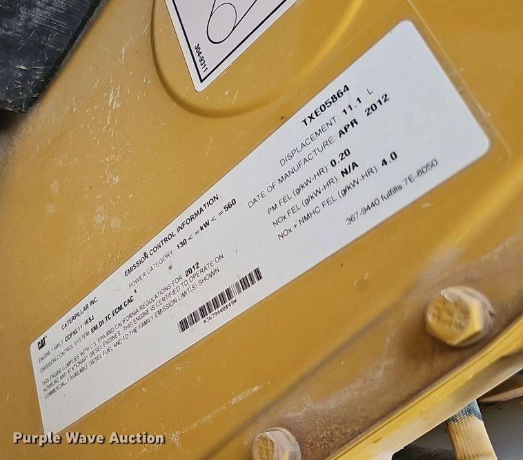 image for item DS4638 2012 Caterpillar 730 articulated water wagon