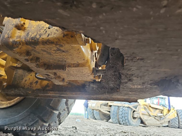 image for item DS4639 2012 John Deere 624K high lift wheel loader