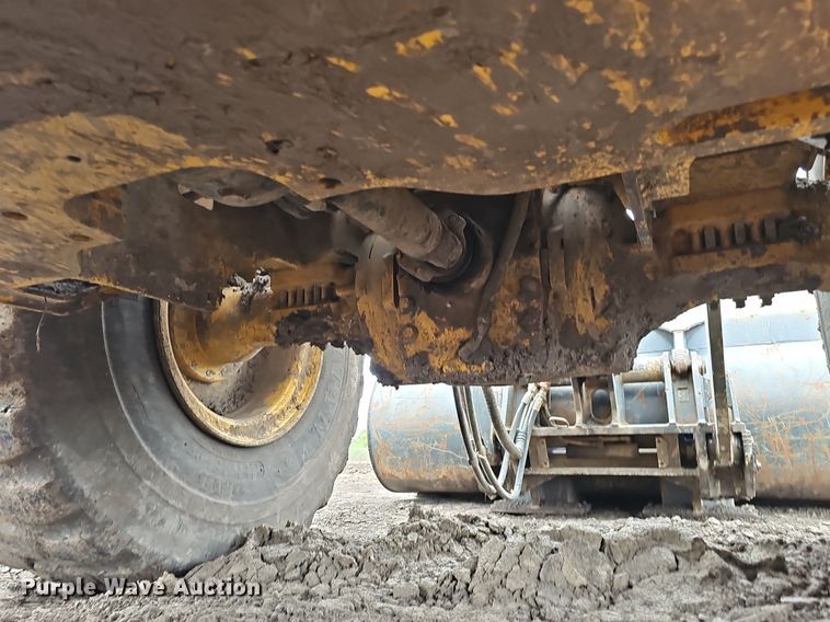 image for item DS4639 2012 John Deere 624K high lift wheel loader