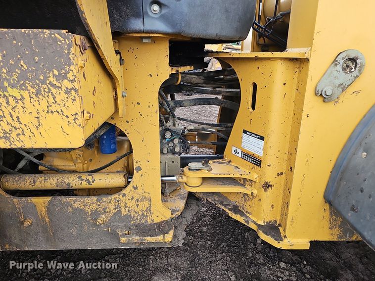 image for item DS4639 2012 John Deere 624K high lift wheel loader