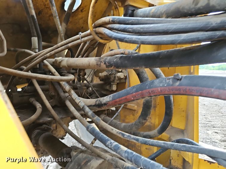 image for item DS4639 2012 John Deere 624K high lift wheel loader