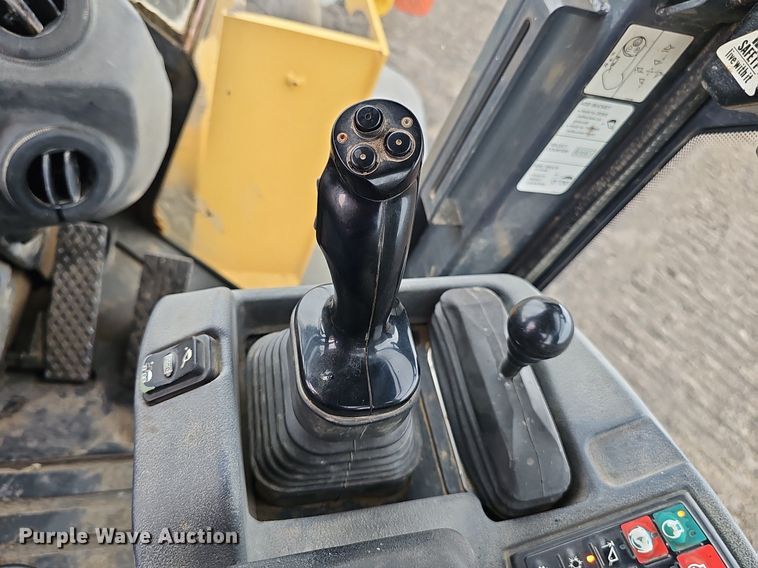 image for item DS4639 2012 John Deere 624K high lift wheel loader