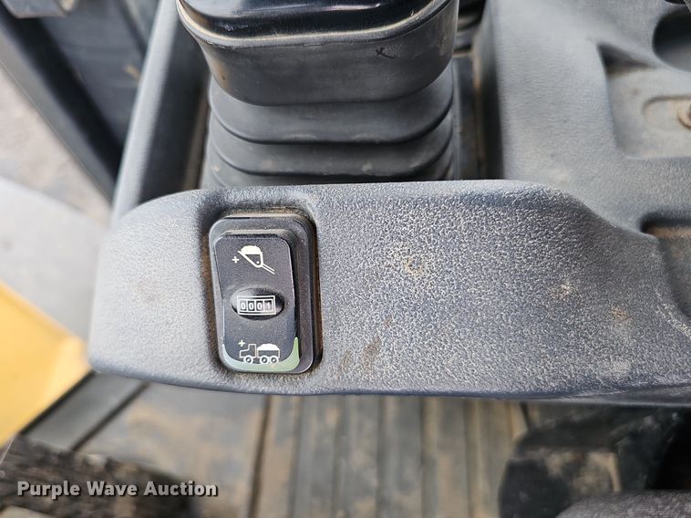 image for item DS4639 2012 John Deere 624K high lift wheel loader