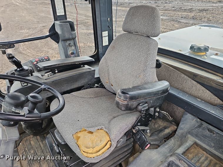image for item DS4639 2012 John Deere 624K high lift wheel loader