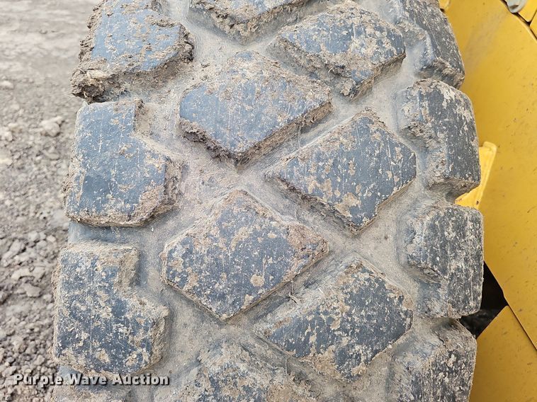 image for item DS4639 2012 John Deere 624K high lift wheel loader