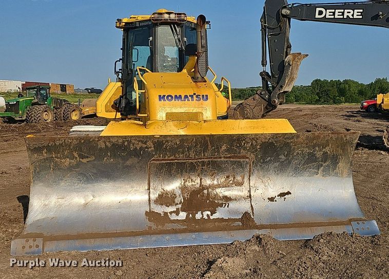 image for item DS4640 2022 Komatsu D71PXI-24 dozer
