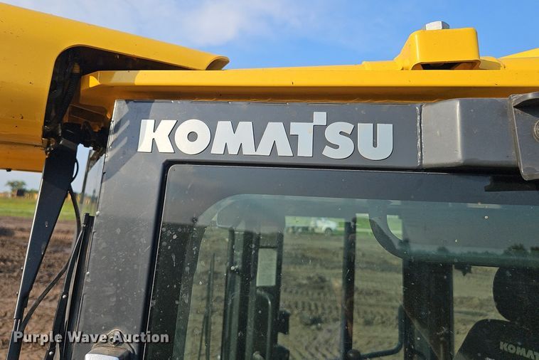 image for item DS4640 2022 Komatsu D71PXI-24 dozer