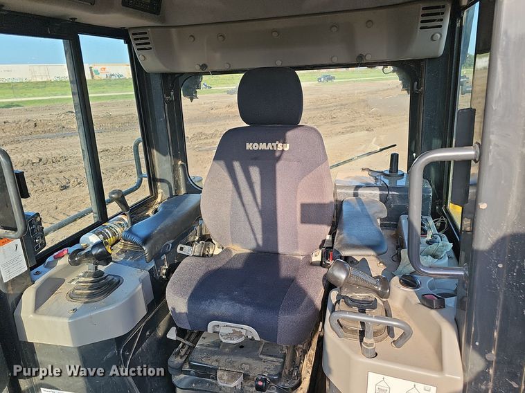 image for item DS4640 2022 Komatsu D71PXI-24 dozer