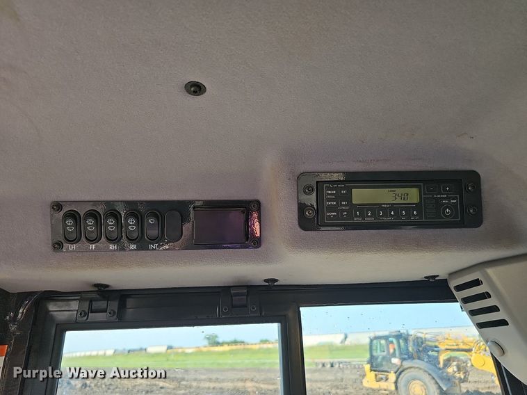 image for item DS4640 2022 Komatsu D71PXI-24 dozer