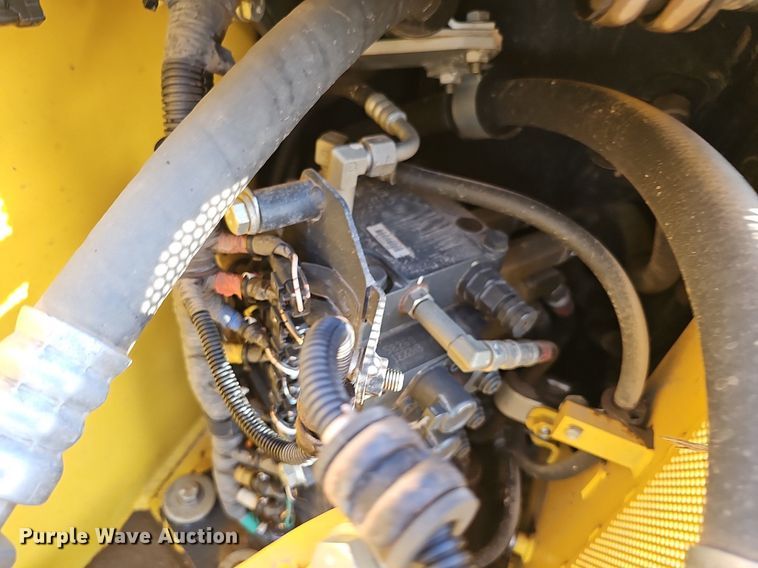 image for item DS4640 2022 Komatsu D71PXI-24 dozer