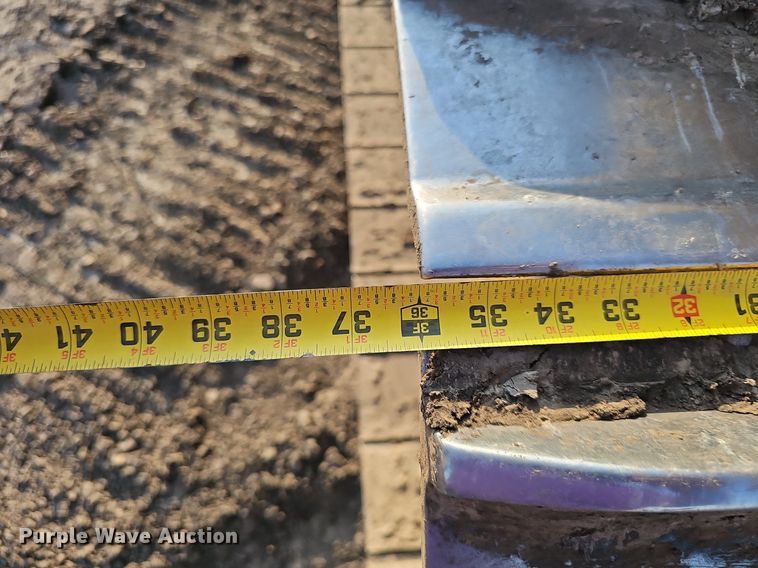 image for item DS4640 2022 Komatsu D71PXI-24 dozer