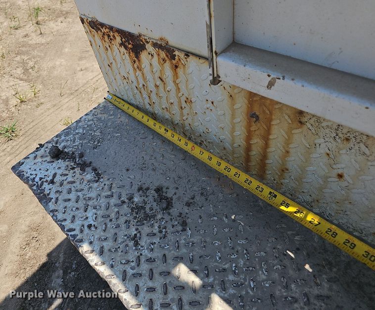 image for item DS4641 2016 Ford F350 Super Duty Crew Cab utility bed pickup truck