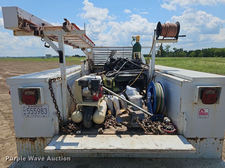 image for item DS4641 2016 Ford F350 Super Duty Crew Cab utility bed pickup truck