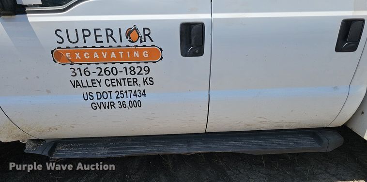 image for item DS4641 2016 Ford F350 Super Duty Crew Cab utility bed pickup truck