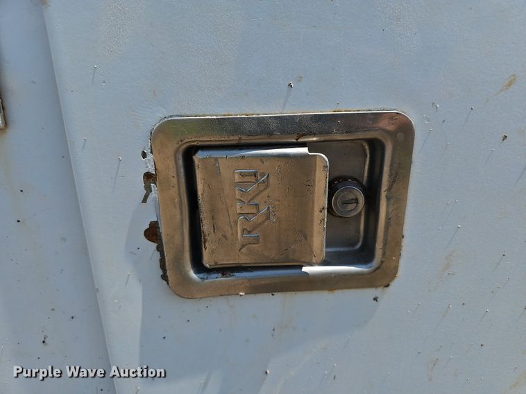 image for item DS4641 2016 Ford F350 Super Duty Crew Cab utility bed pickup truck