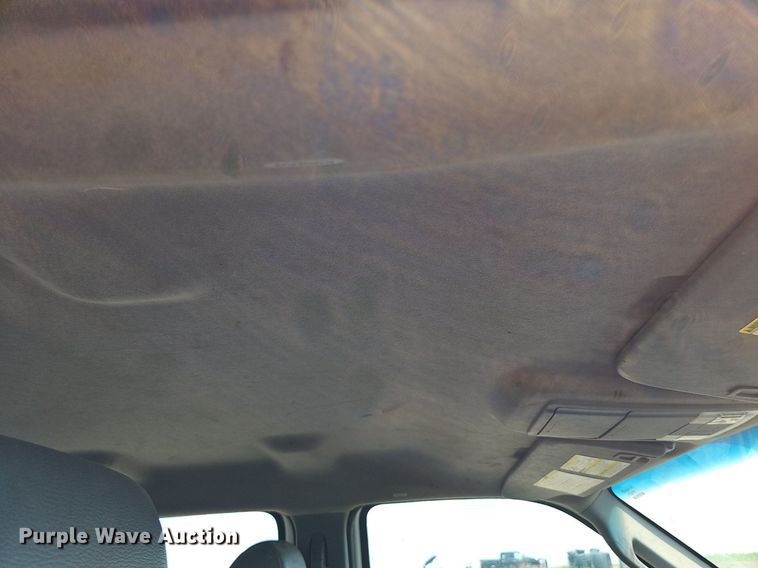 image for item DS4641 2016 Ford F350 Super Duty Crew Cab utility bed pickup truck