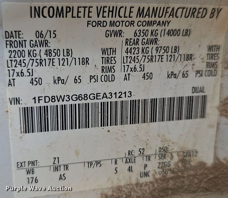 image for item DS4641 2016 Ford F350 Super Duty Crew Cab utility bed pickup truck