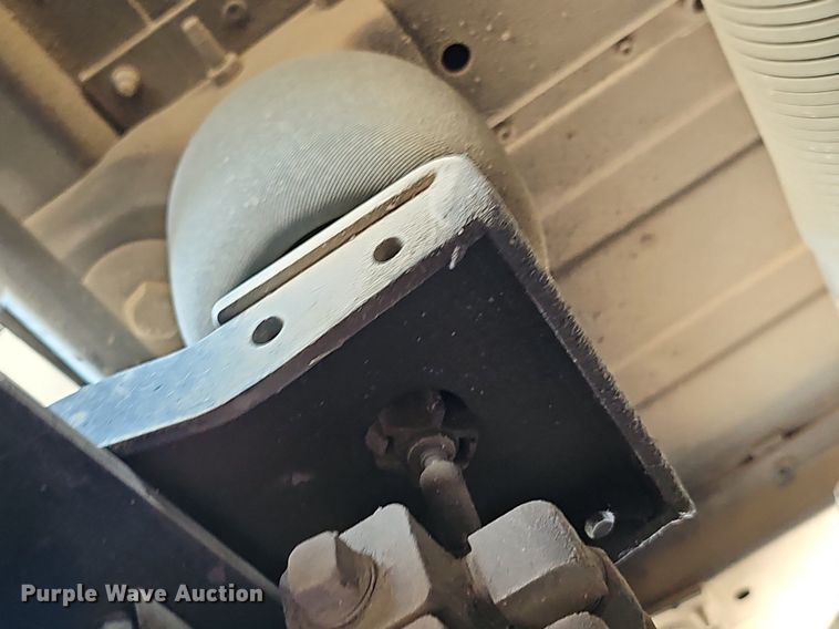 image for item DS4645 2015 Peterbilt 567 semi truck