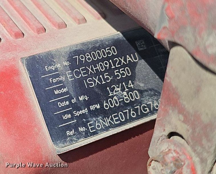 image for item DS4645 2015 Peterbilt 567 semi truck