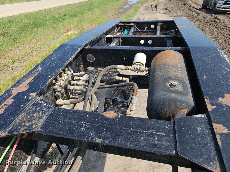 image for item DS4646 2014 Eager Beaver Trailers 50GSL lowboy equipment trailer