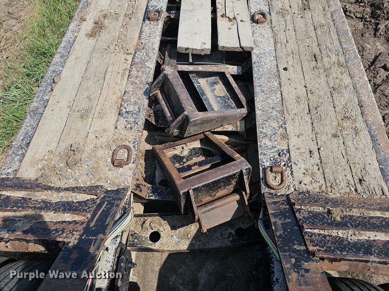 image for item DS4646 2014 Eager Beaver Trailers 50GSL lowboy equipment trailer