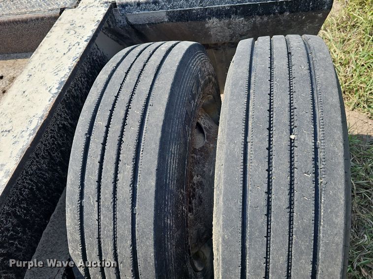 image for item DS4646 2014 Eager Beaver Trailers 50GSL lowboy equipment trailer