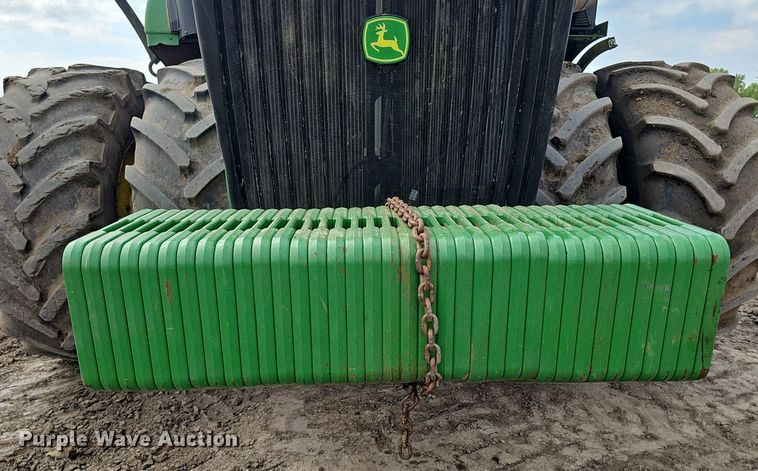 image for item DS4647 2019 John Deere 9520R Scraper Special 4WD tractor