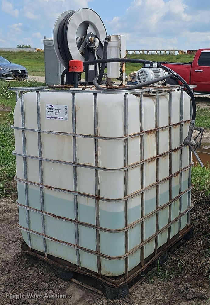 image for item DS4648 DEF tank