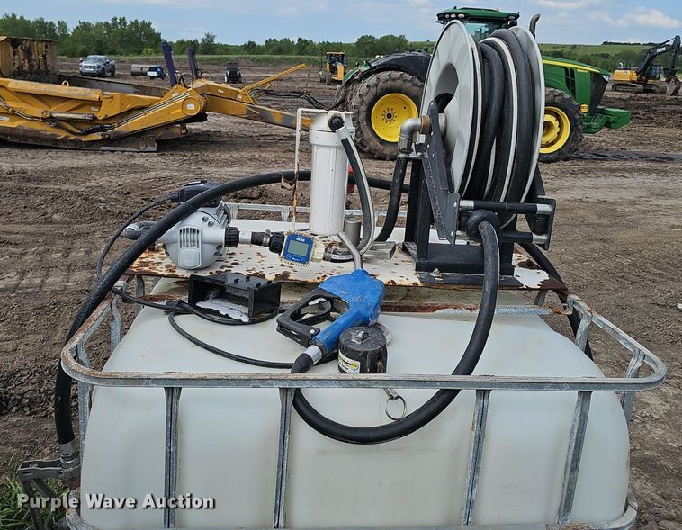 image for item DS4648 DEF tank