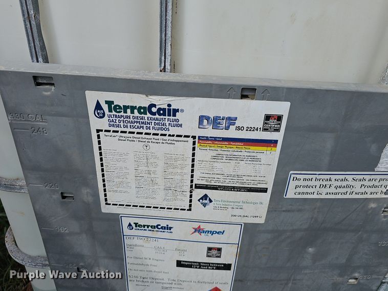 image for item DS4648 DEF tank