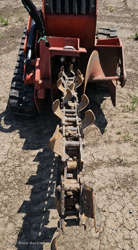 image for item DS4649 2017 Ditch Witch C24X trencher