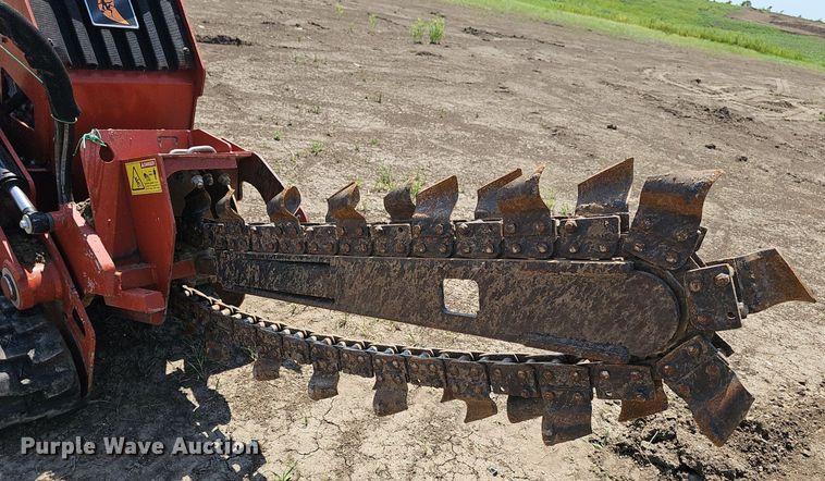 image for item DS4649 2017 Ditch Witch C24X trencher